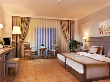 Otel Alkoclar 4*