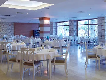 Otel Alkoclar 4*
